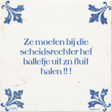 Ze moeten bij die scheidsrechter het balletje uit zn fluit halen !! ! - 2 keer bekeken